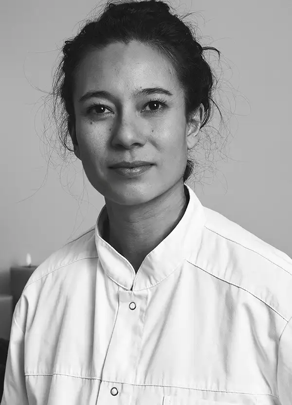 Claire Ton Van